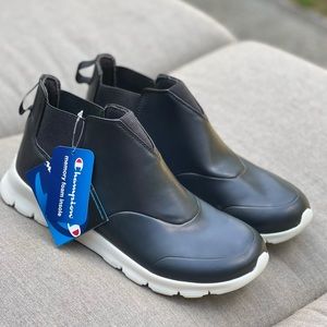 Champion pull one’s size 8